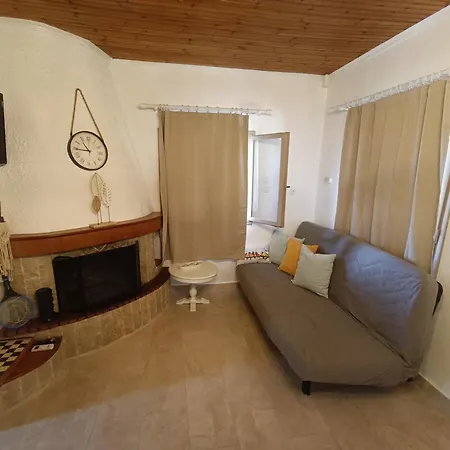 Holiday home Kanela House ,cozy With Large Garden & Bbq